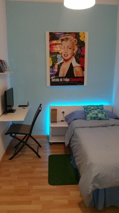 ולנסיה Habitacion Junto Torres Serranos מראה חיצוני תמונה